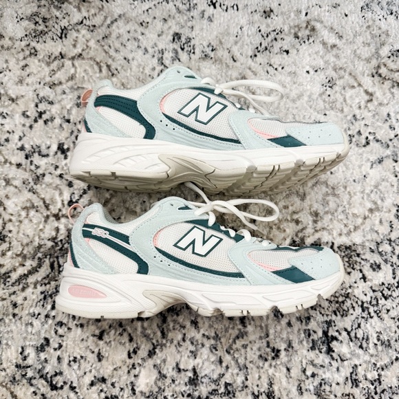 New Balance X Calia 530 Sneakers in Green/Pink - Picture 2 of 7